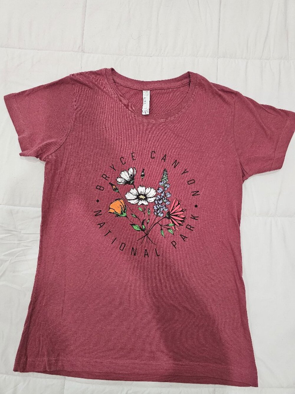 LAT Bryce Canyon National Park Graphic Tee Pink Floral Women's Medium